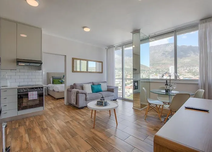 Table Mountain Views Two Bed Apartment