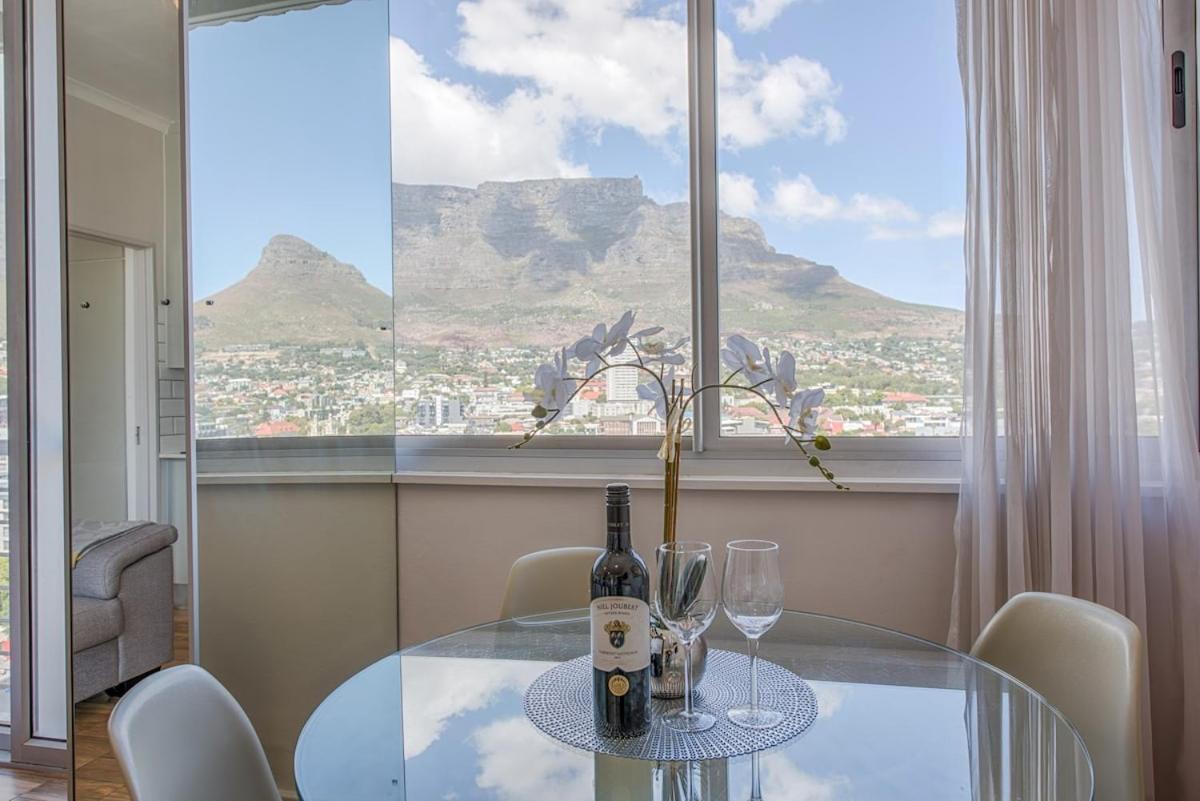 Table Mountain Views Two Bed *